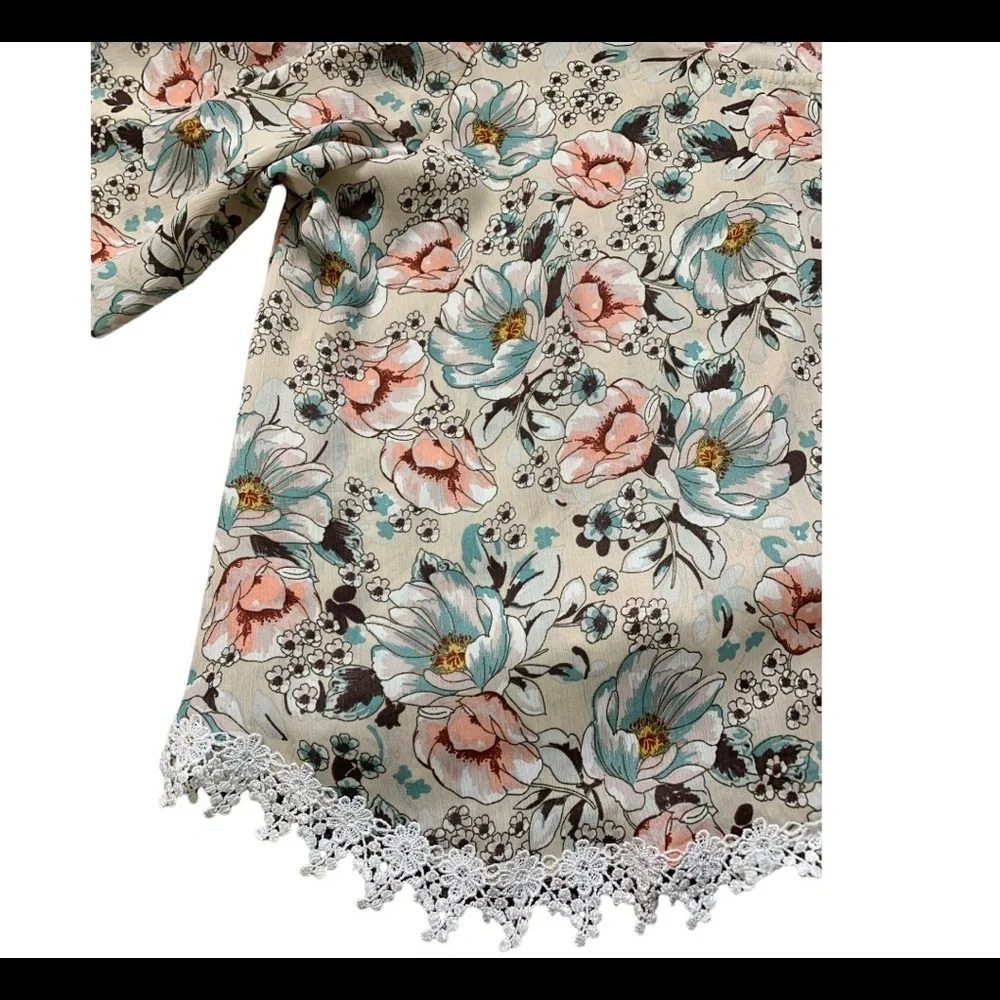 MOLLY BRAKEN Boho Floral Lace Trim Blouse With Scalloped Trim Beige Sz One Size - Picture 7 of 11